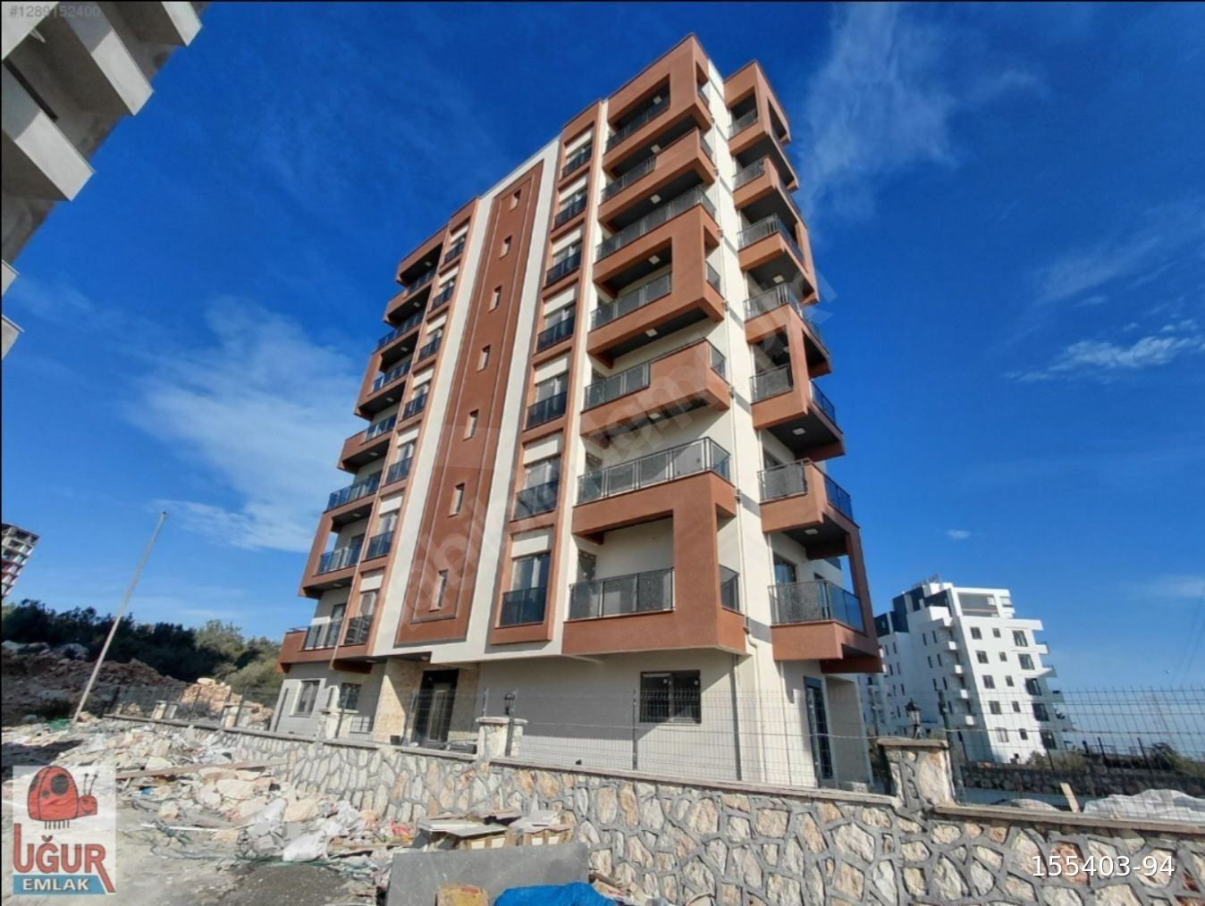 UĞUR EMLAK'TAN AYAŞ'TA SATILIK HAVUZLU İSKANLI LÜKSS DAİRE