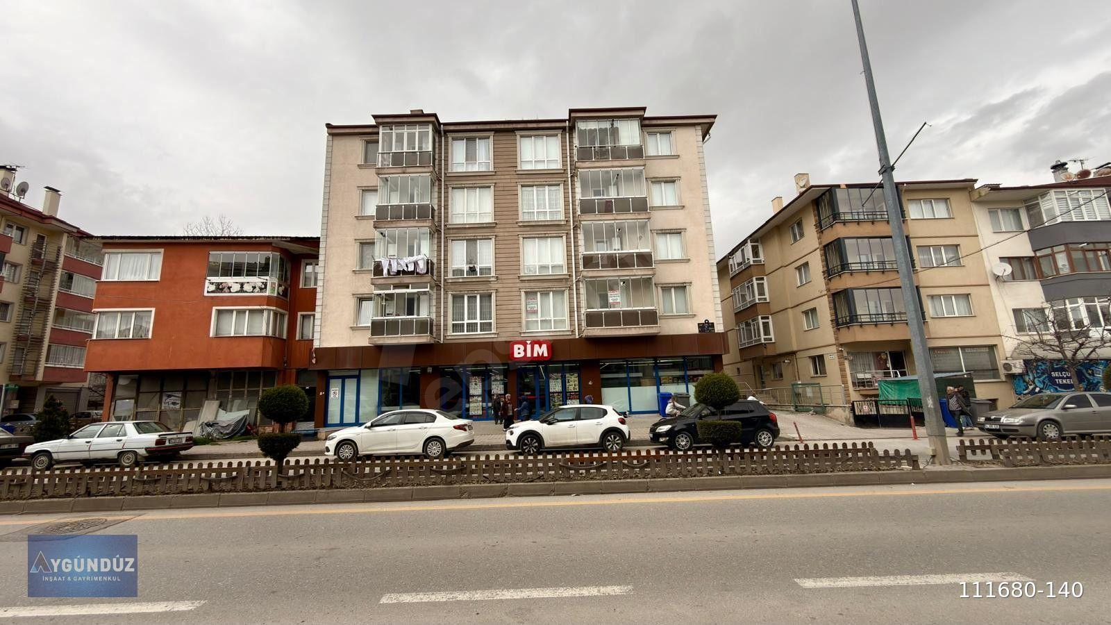 SATILIK 2+1 DAİRE CADDE ÜZERİNDE