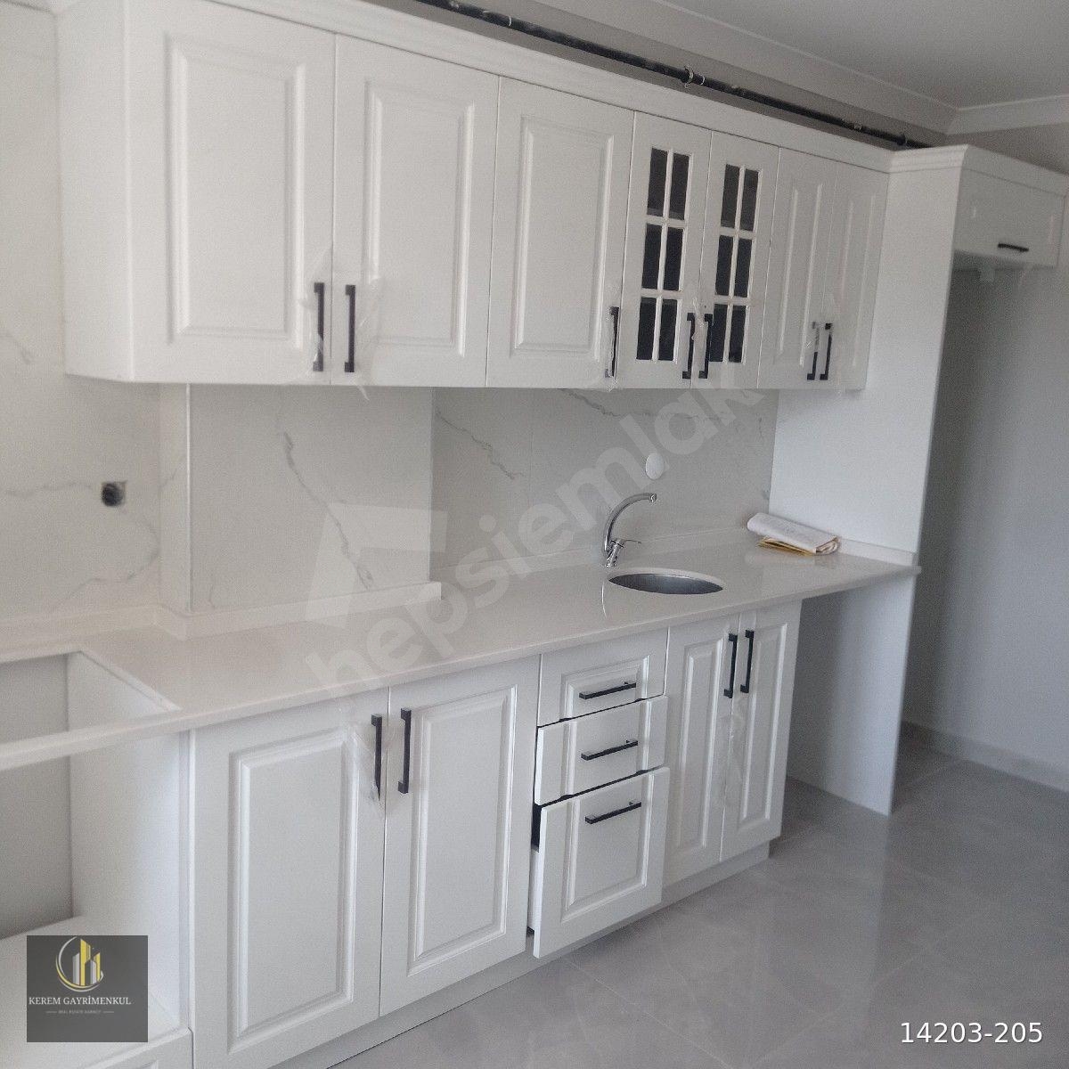 ACİL ...KIRKLARELİ MERKEZ İSTASYON MAH SATILIK 2+1 DAİRE