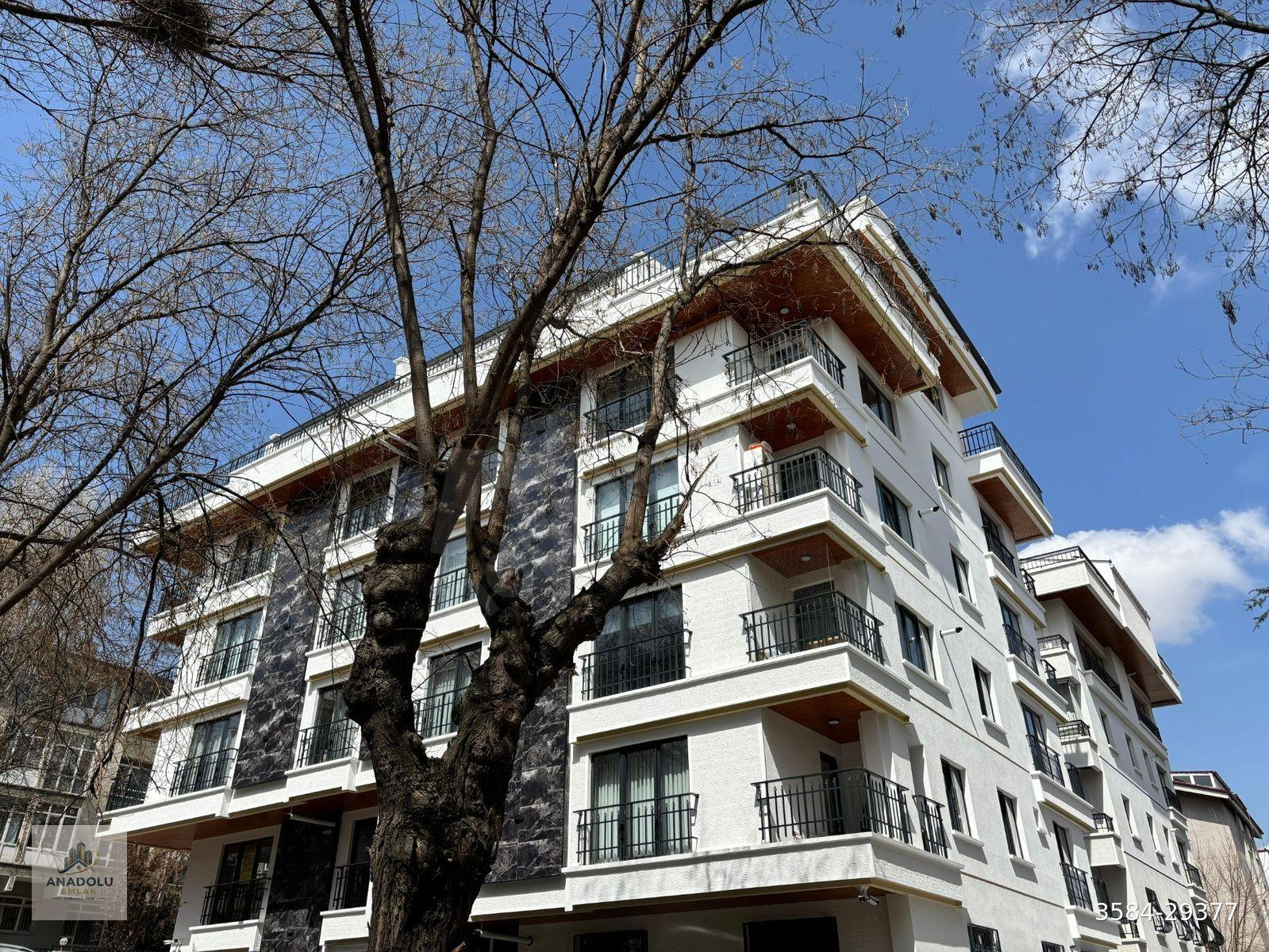 ANADOLUDAN BAHÇELİEVLERDE 3+1 KATTA TERASLI DUBLEX