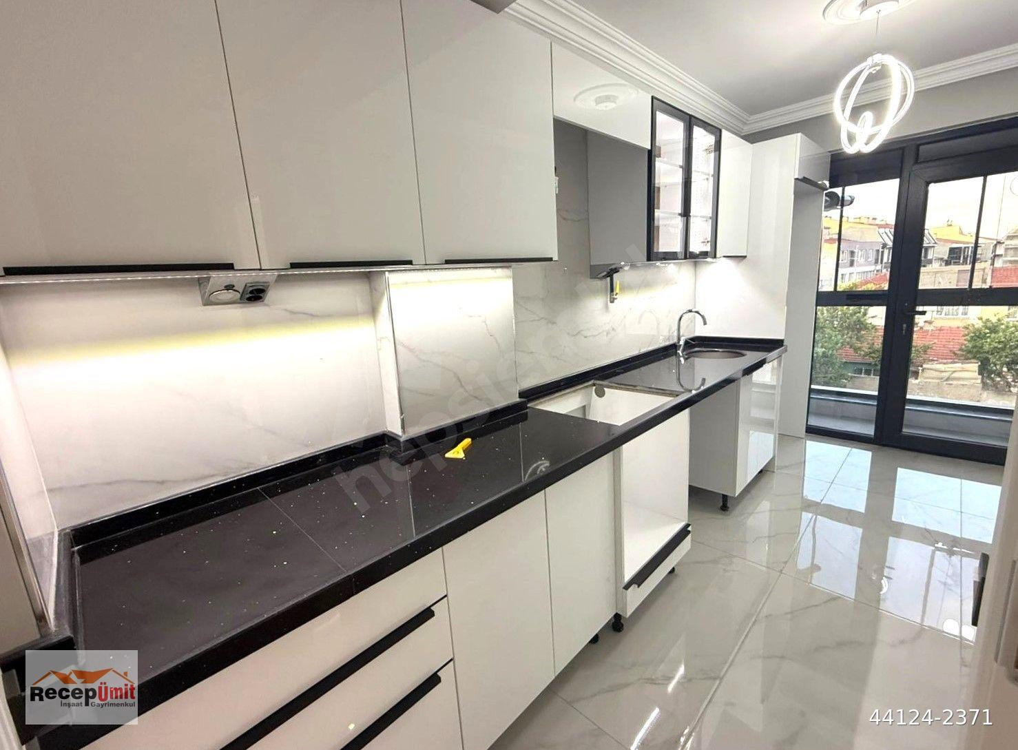 RECEP ÜMİT'TEN ESENLİ CADDESİ YANINDA İSKANLI SIFIR KİRALIK 2+0 DAİRE