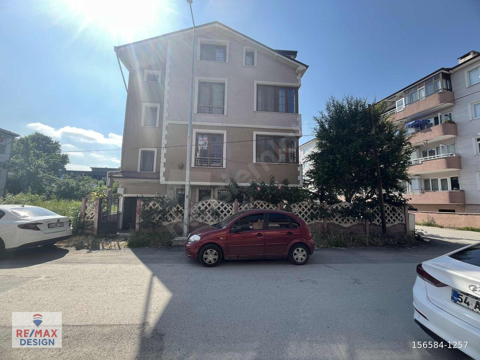 REMAX DESIGN SATILIK KOMPLE BİNA
