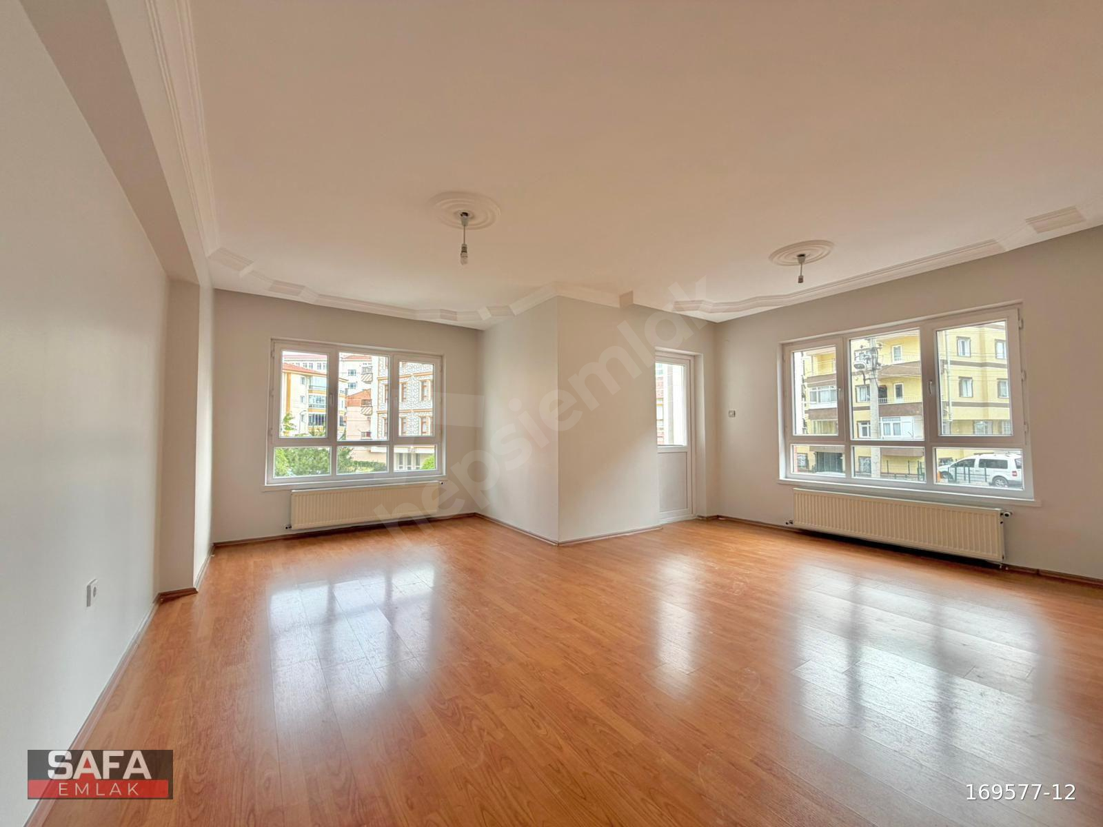 SAFA'DAN ▓ MERKEZ MAH. GÜNEY CEPHE 1.KAT 120M² 3+1 KİRALIK DAİRE