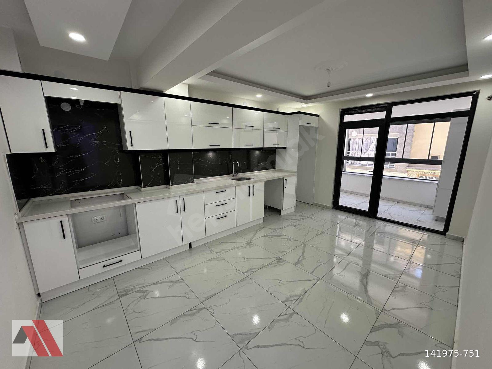 SÜMBÜLLER'DEN VEGA AVM YAKINI KİLERLİ G.ODALI Z.ISITMA 160M2 3+1