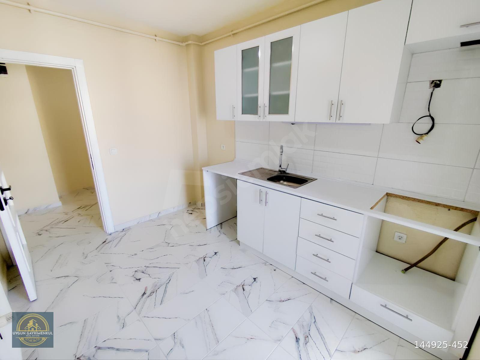 KAYAŞEHİR 8.BÖLGEDE TADİLATLI KİRALIK 3+1 DAİRE