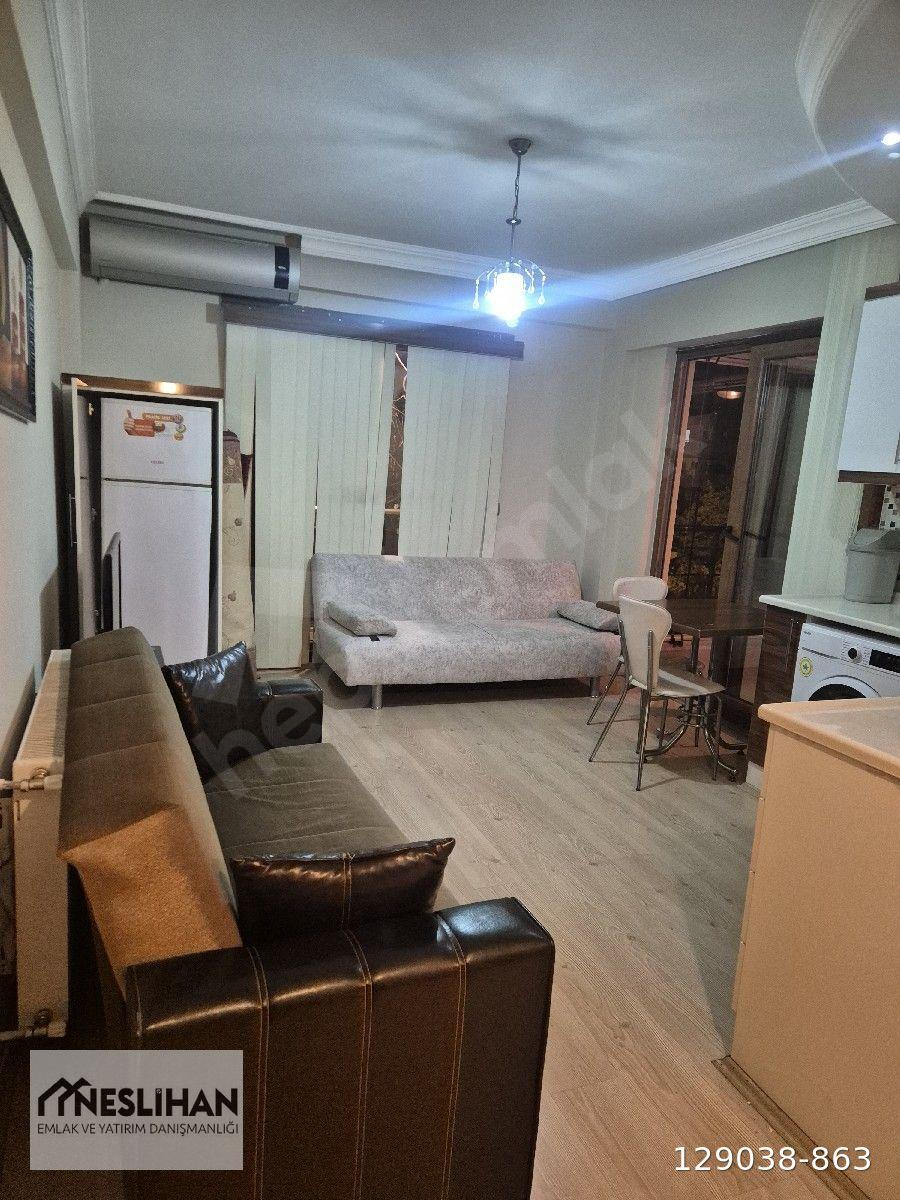 OFİS OLMA ÖZELLİĞİNE SAHİP FORUM YANI SİTELER ULUS CADDESİ'NE CEPHE ARAKAT 1+1 KİRALIKTIR