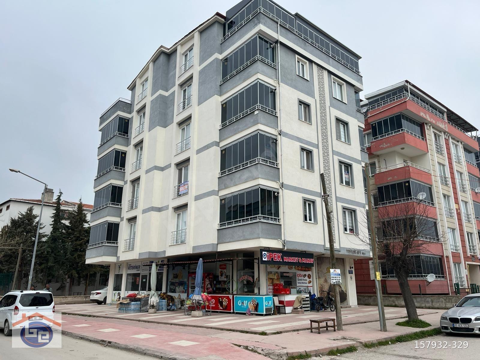 BAYLAN EMLAK'TAN HARMANLAR MAH.MEHMETÇİK CD. 2. KAT 2+1 KİRALIK