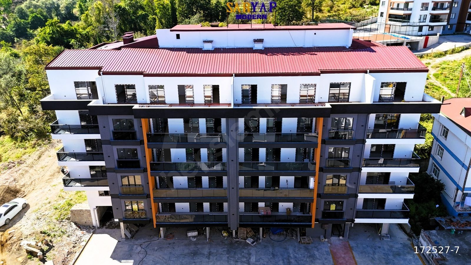 ÇAMURLU'DA SARYAP İnşaat'tan ŞEHRİN MERKEZİNDE 2+1 DAİRELER
