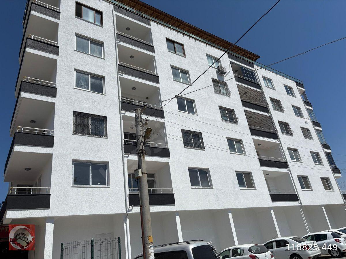 ARSUZ KARAAĞAÇ ŞARKONAK MAH. ARSUZ YOL ÜZERİNDE ESKİ HUDAMAR ÜSTÜ 3. KAT 130 M. 3+1 SATILIK DAİRE