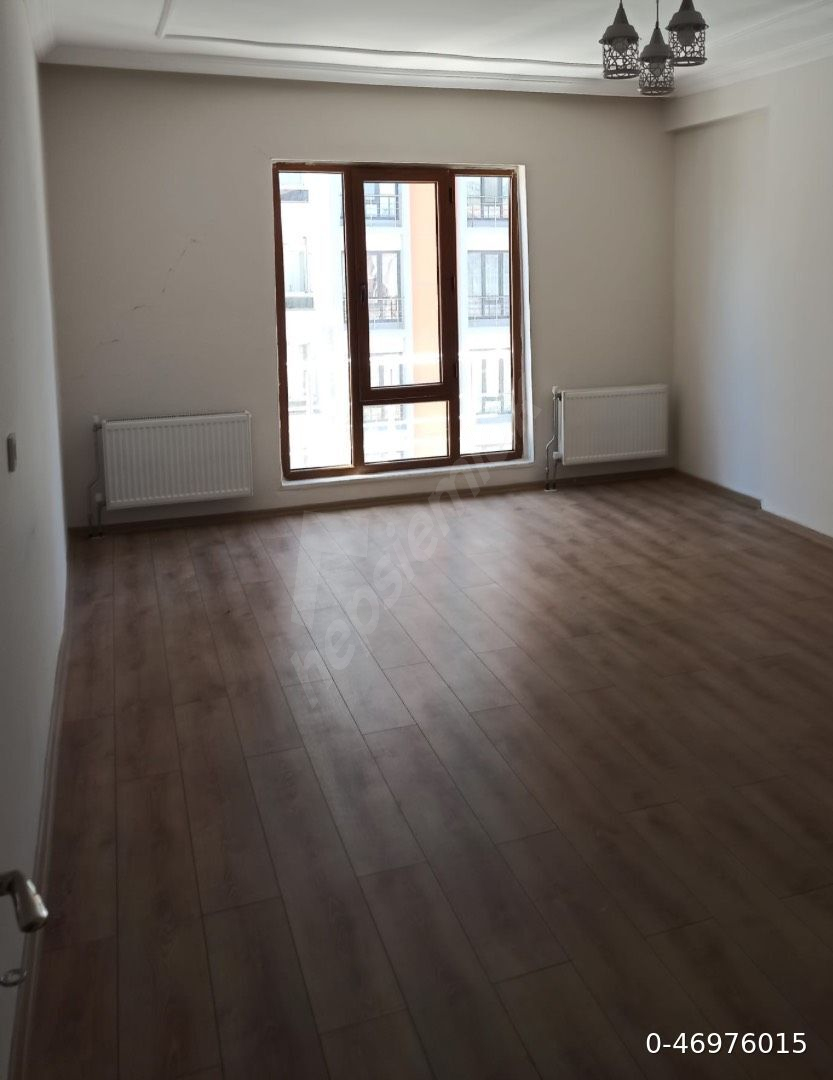 Yeni Mahalle'de 4 Yıllık Güney-Batı Cephe Net 135m² 3+1 Daire