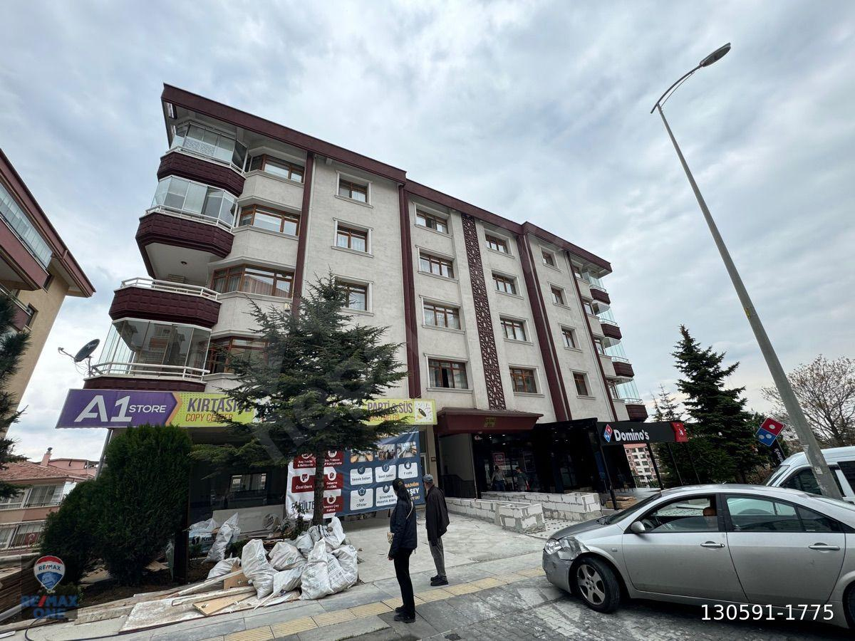 DİKMEN CADDESİNDE 4+1 SATILIK DAİRE