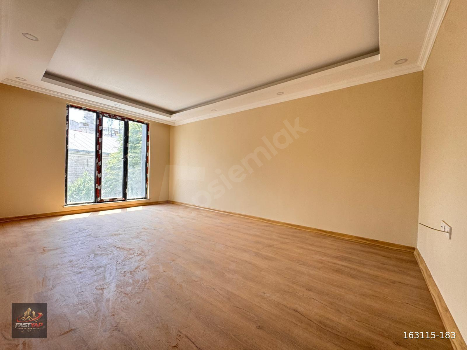 FASTYAP ARNAVUTKÖY MERKEZDE SIFIR ARA KAT 90M 2+1 SATILIK DAİRE