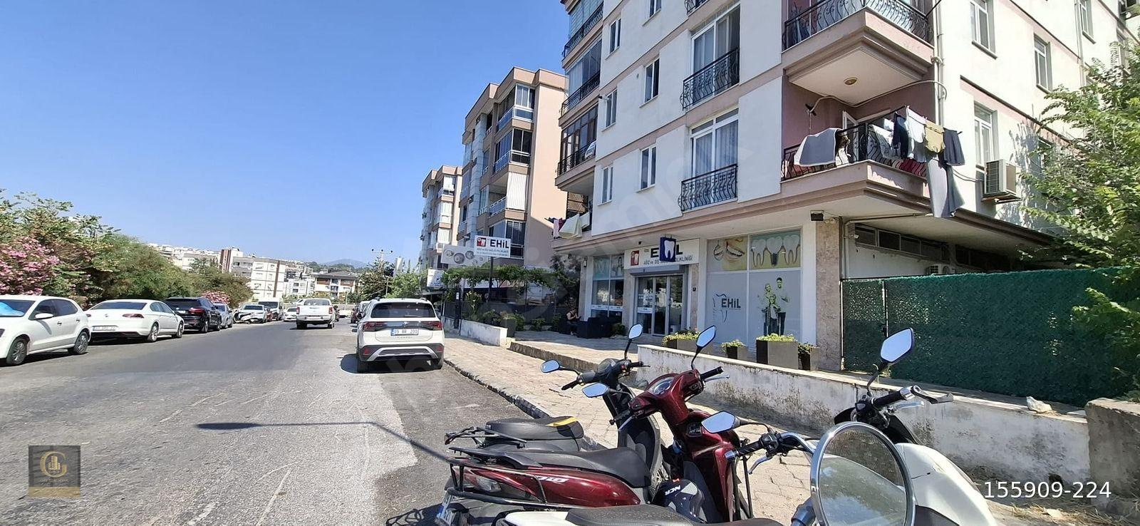 Kuşadası Kadınlar Denizi Mah. Merkezi Konumda Satılık 1+1