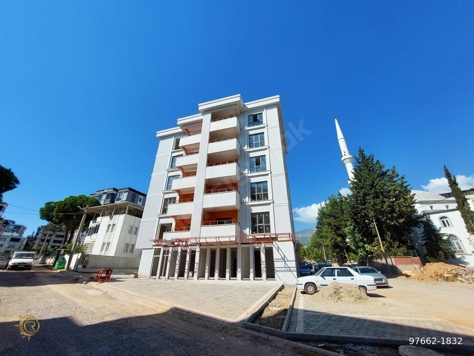 KAZANCI CAMİ YAKINI - SIFIR YAPI - GENİŞ 2+1 SATILIK DAİRE