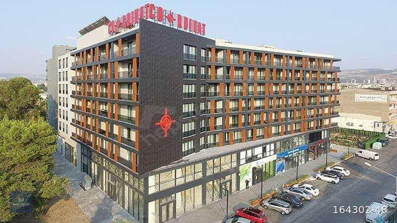 BORNOVA KAZIMDİRİK MAH FULL EŞYALI HAVUZ CEPHE 1+1 SATILIK DAİRE