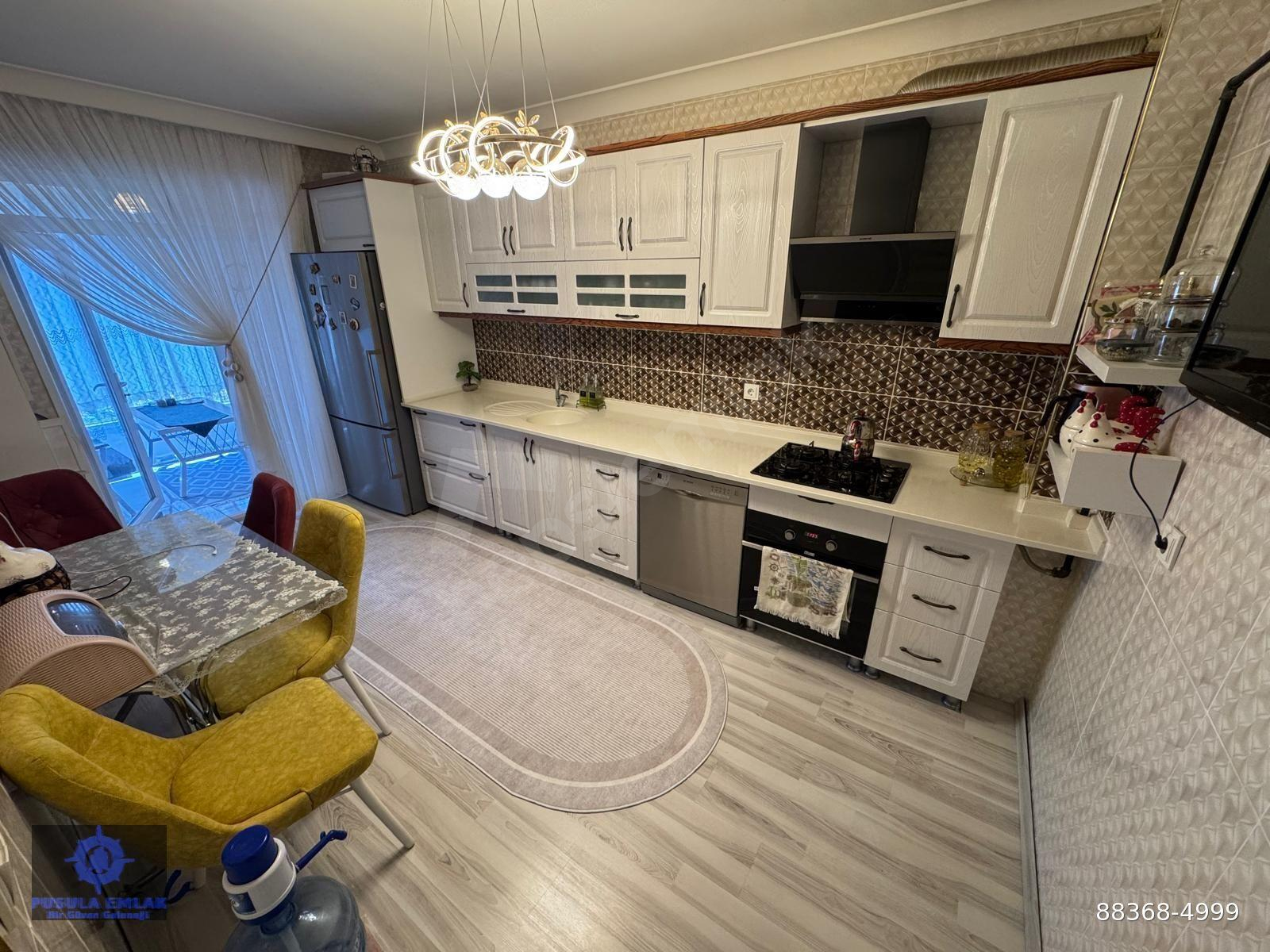 ＰＵＳＵＬＡ 'ＤＡＮ YILDIZ GÖBEKTE ARA KAT'TA FUL YAPILI 3+1 GENİŞ DAİRE