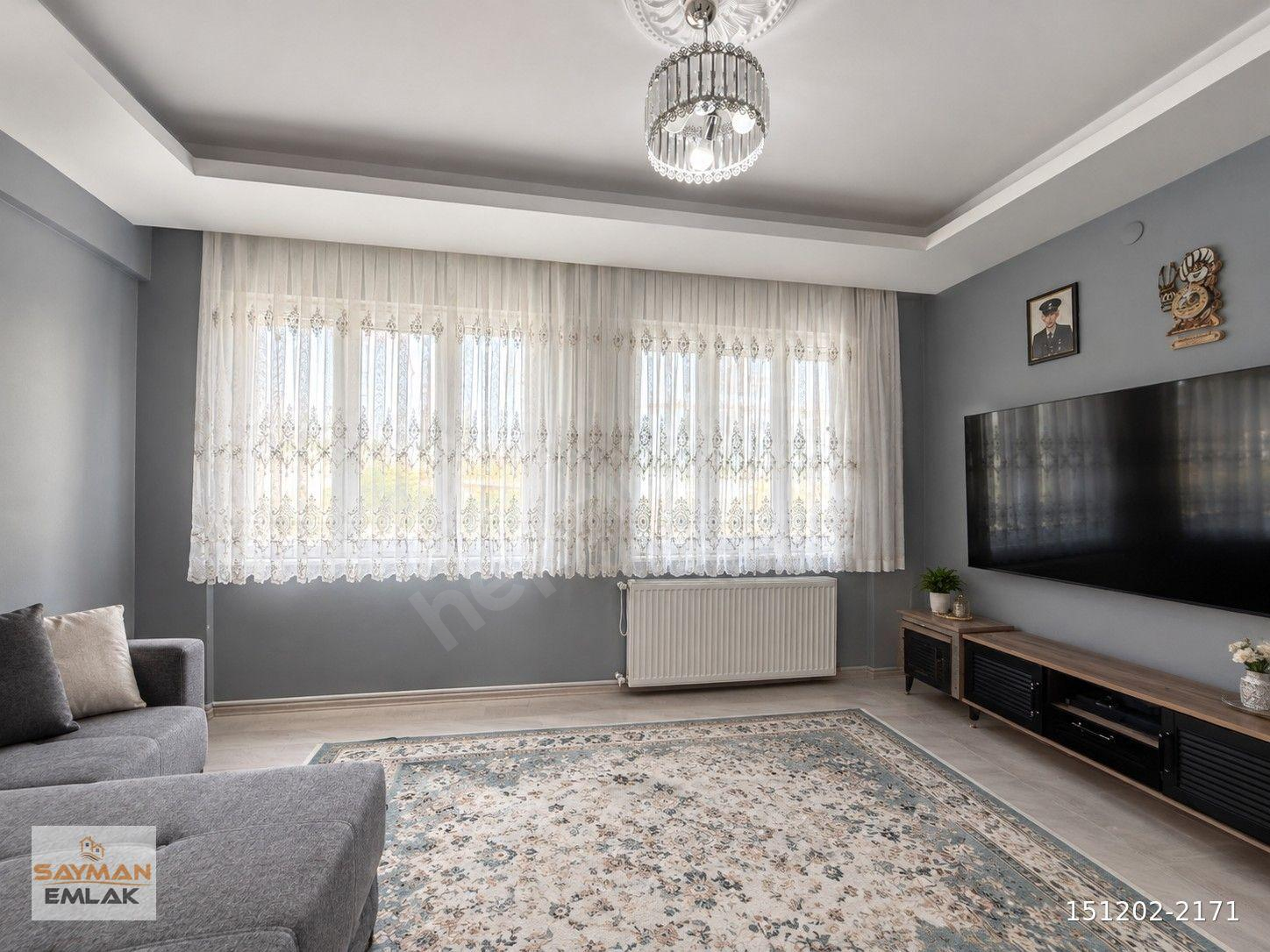 SAYMAN'DAN ZAFERTEPE MAHALLESİNDE SATILIK FIRSAT DAİRE!