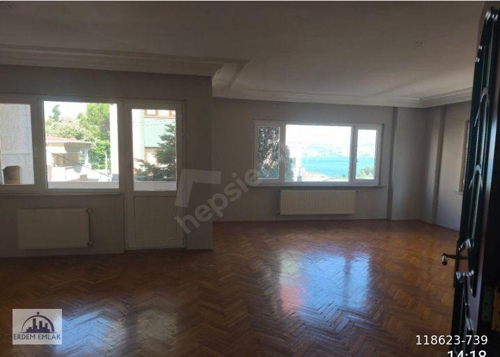 Tarabya'da/Kiralık/3+1/Boğaz Manzaralı