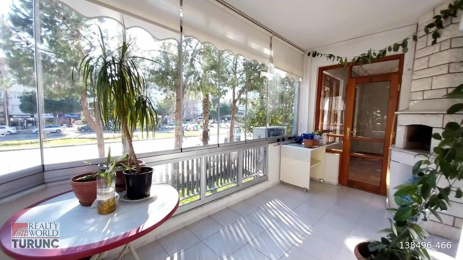 KONYAALTI LİMAN MAHALLESİ'NDE DENİZE 500 METRE 3+1 SATILIK DAİRE