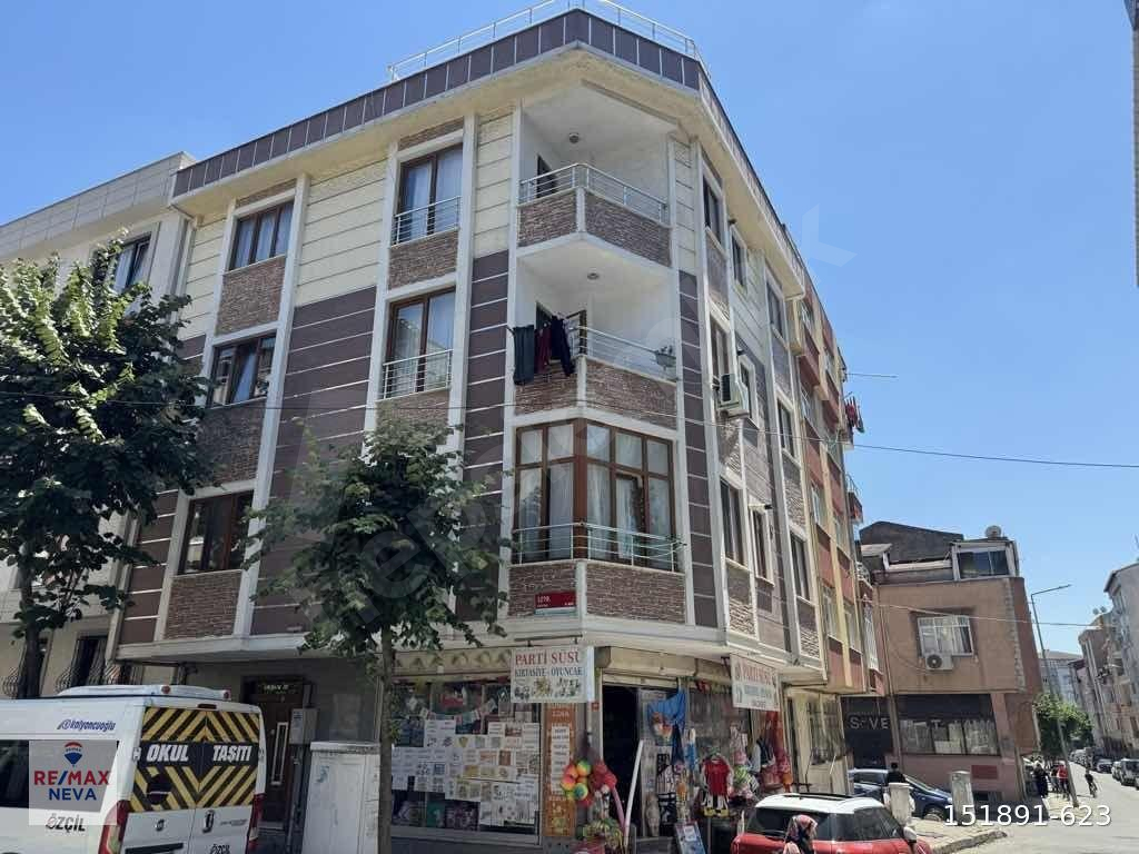 GÜNEŞLİDE SATILIK 2+1 DAİRE