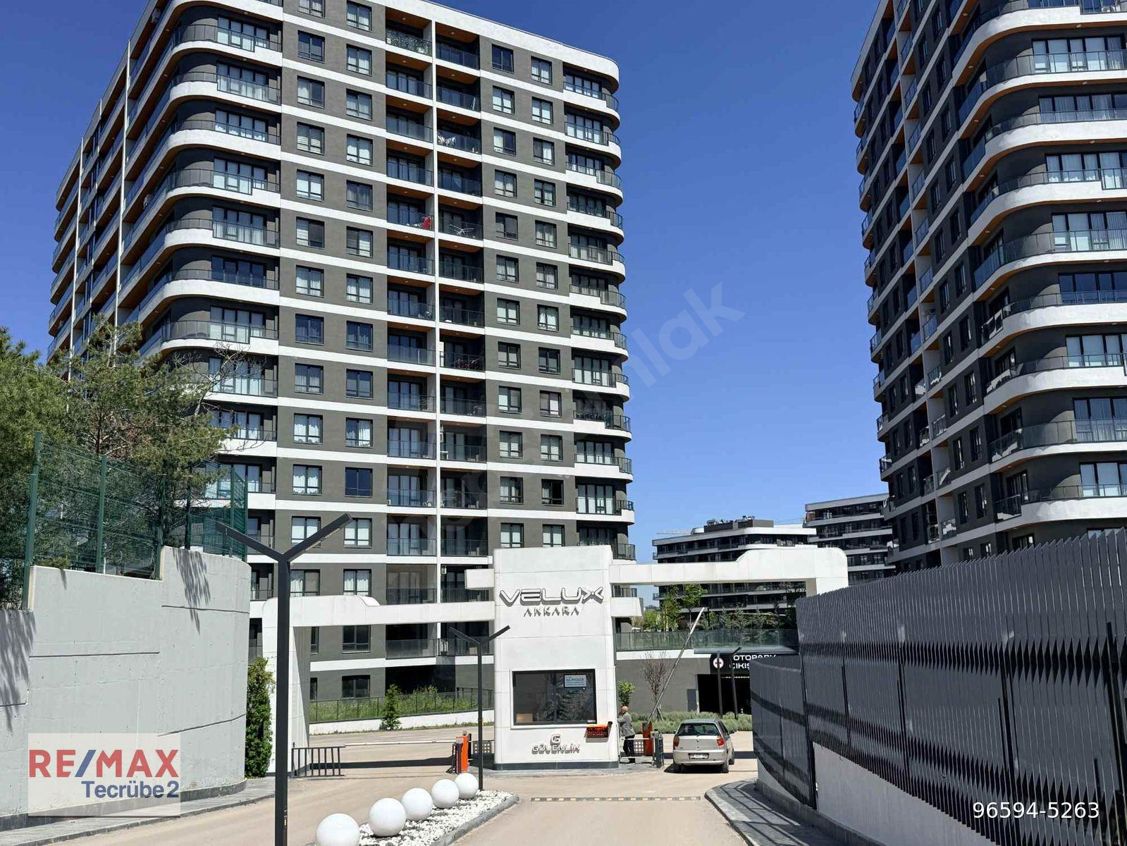 VELUX ANKARA'DA 223 M2 4+1 KÖŞE KONUMLU SATILIK EŞYALI DAİRE