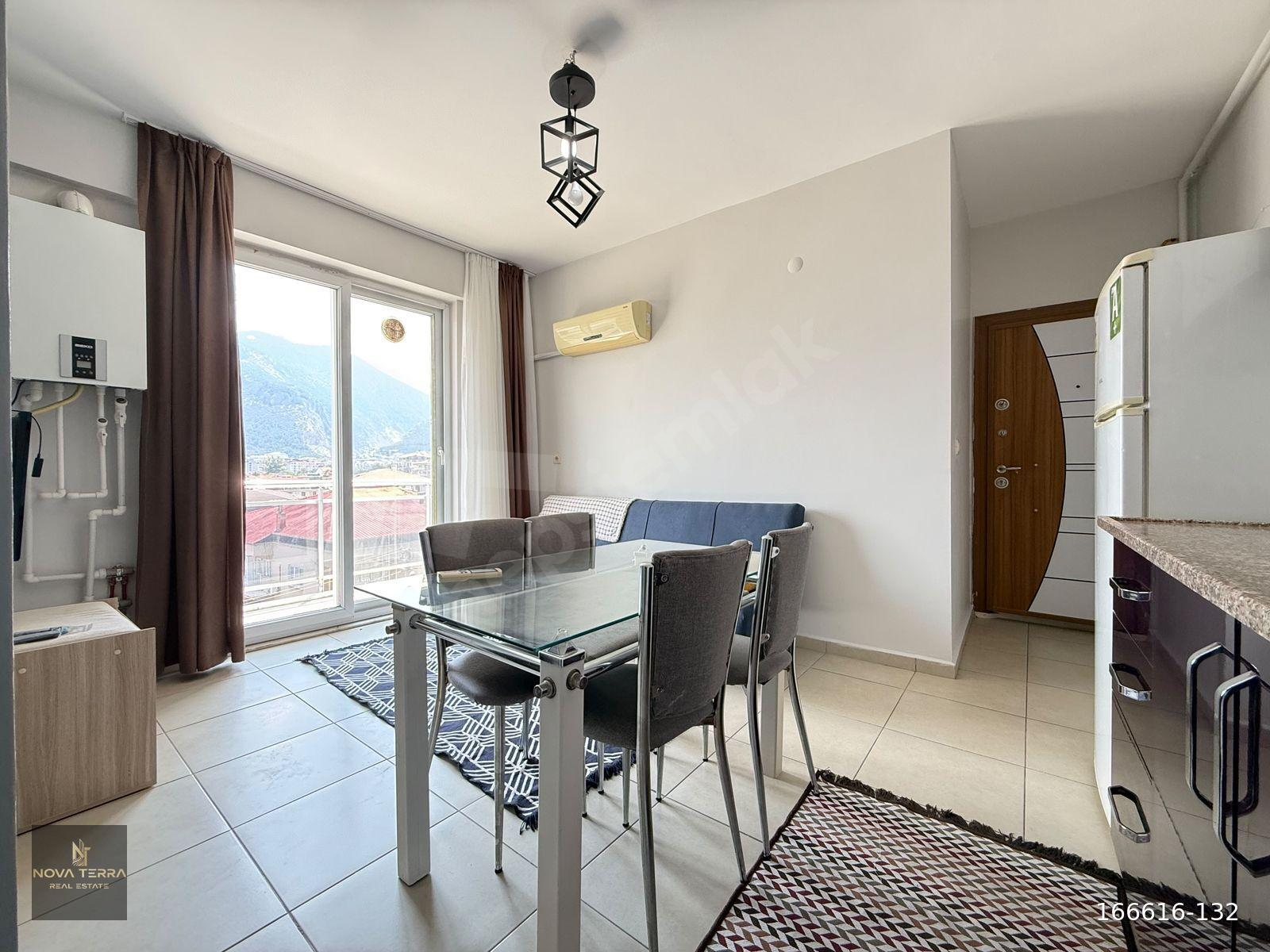 Pamukkale Üni Yakını 1+1 Klimalı Balkonlu Kiralık Apart Daire
