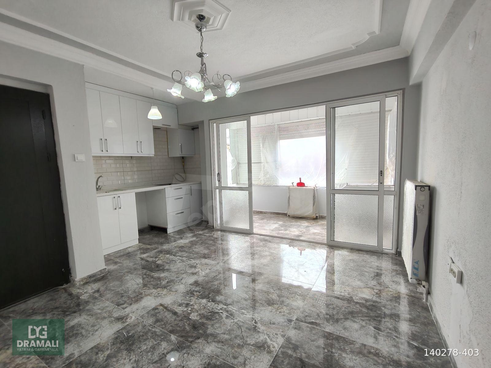 Gemlik Küçük Kumla Denize 50 Adım 2+1 Full Yenilenmiş Sıfır Gibi