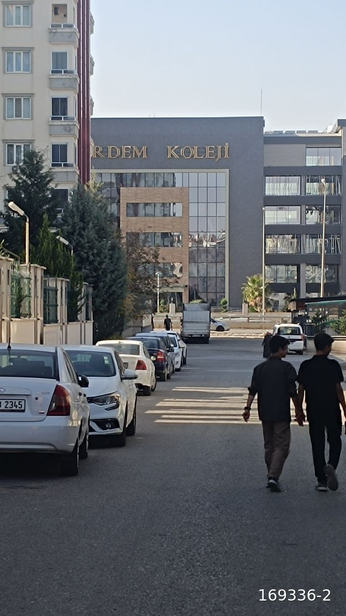 Erdem koloji civarında satılık 2+1daire