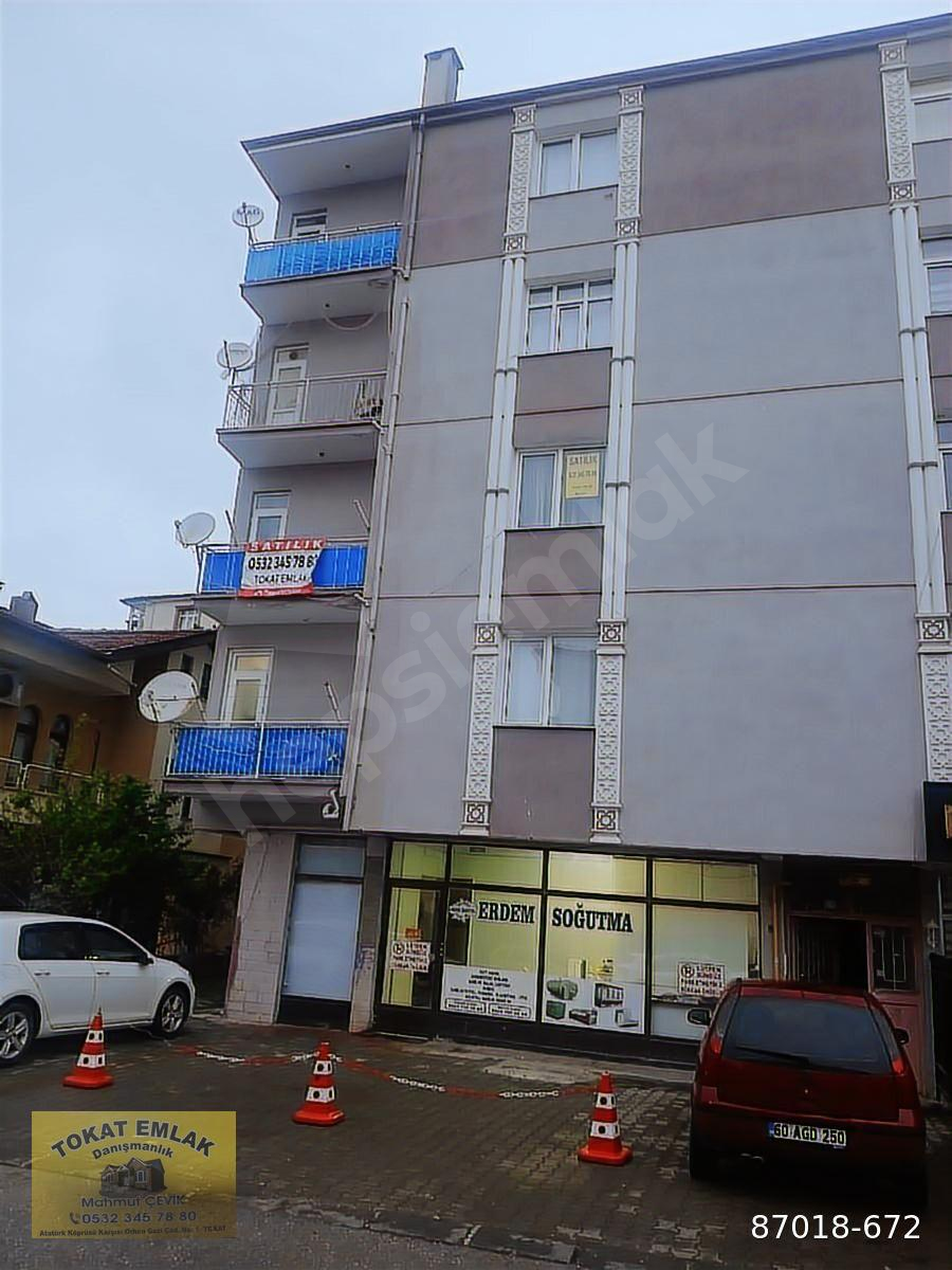 TOKAT EMLAKTAN ESENTEPE MAHALLESİNDE SATILIK 2+1 DAİRE