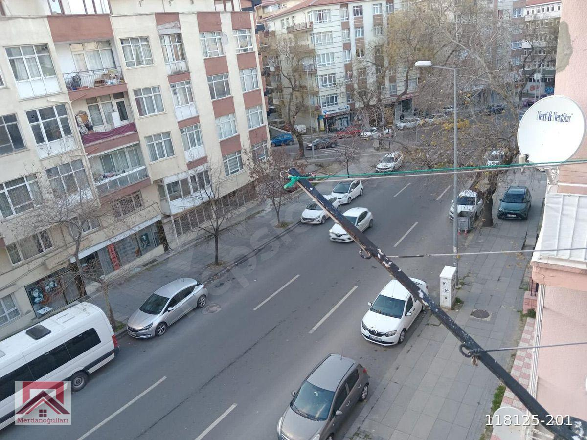 KIZILAYA TUNALIYA YAKIN 5 DAKIYKA YÜRÜME MESAFESİNDE 3+1 KİRALIK DAİRE