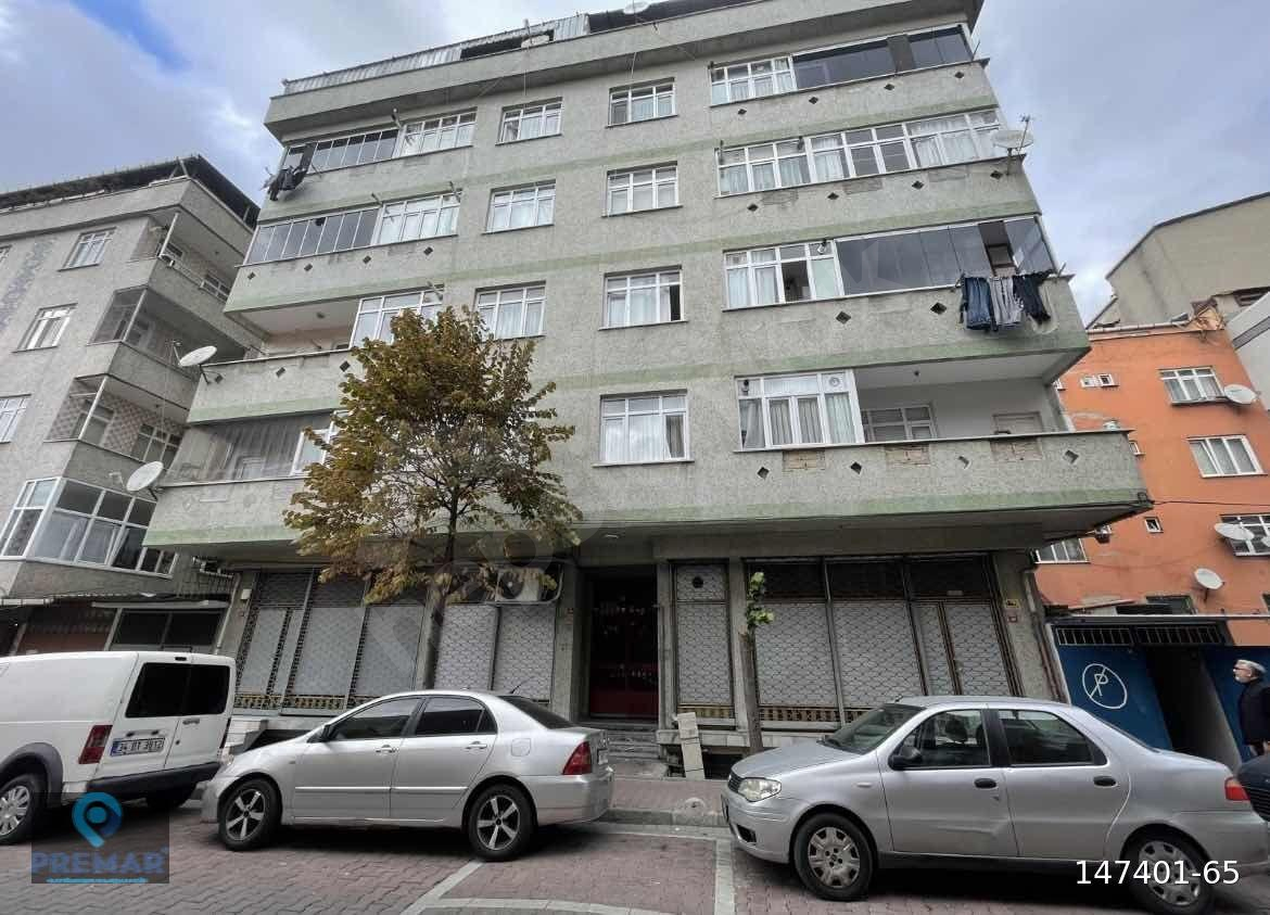 YENİBOSNA MERKEZ SUATBEY SOKAKTA SATILIK 2+1 DAİRE