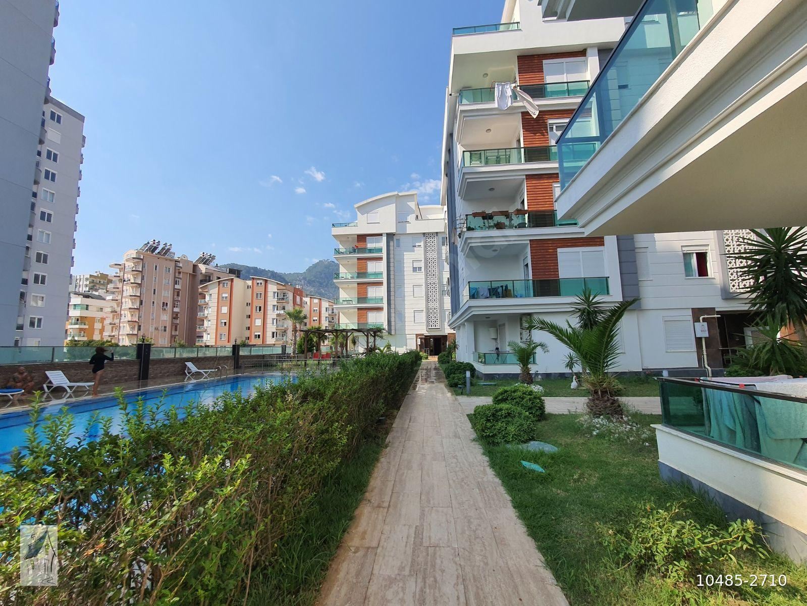 SARISUDA HAVUZLU GÜVENLİKLİ SİTEDE DOĞALGAZLI SATILIK 1+1 LÜKS DAİRE