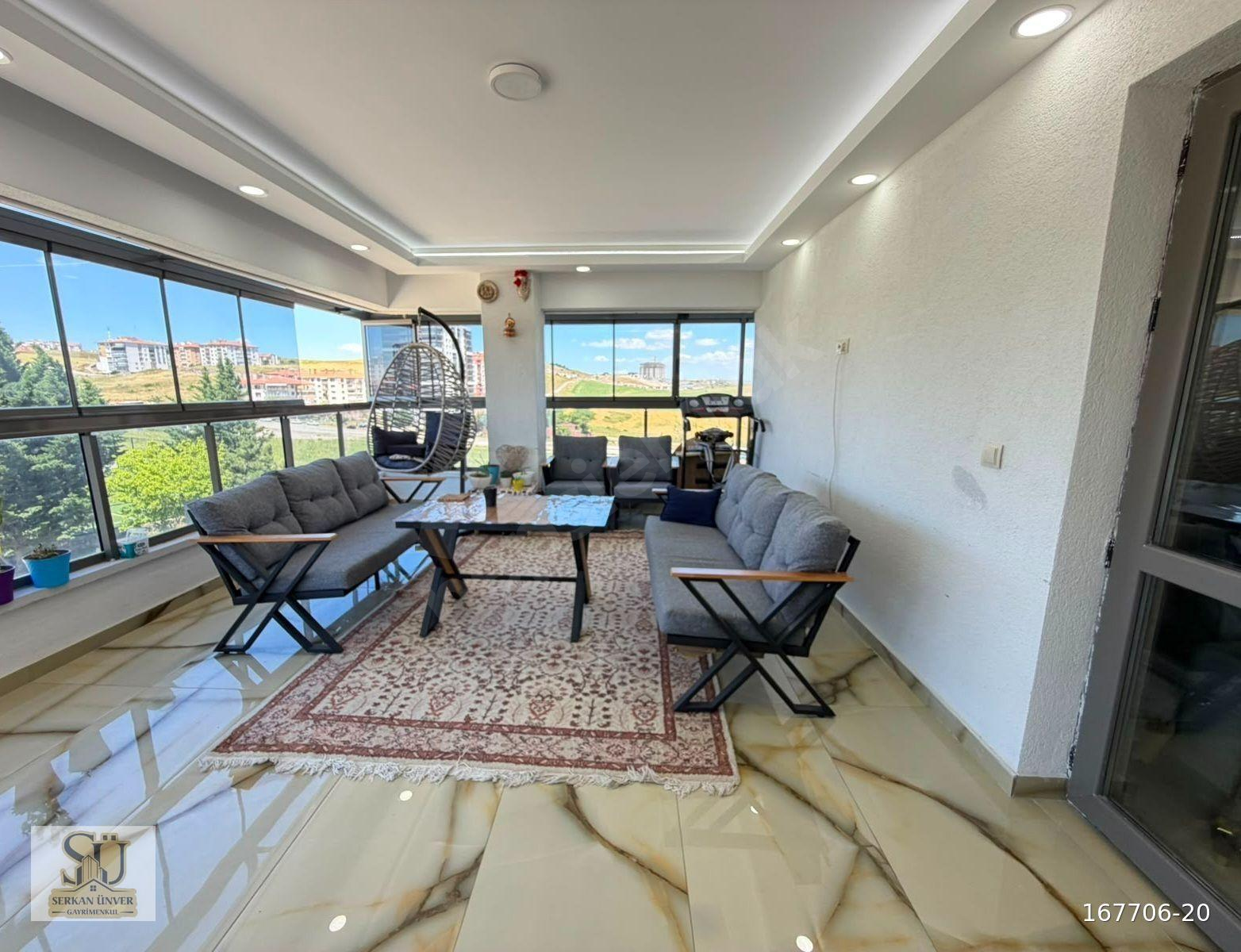 SERKAN ÜNVER PURSAKLAR 210 M² ULTRA LÜKS K.OTOPARLI 4+1 FIRSAT!