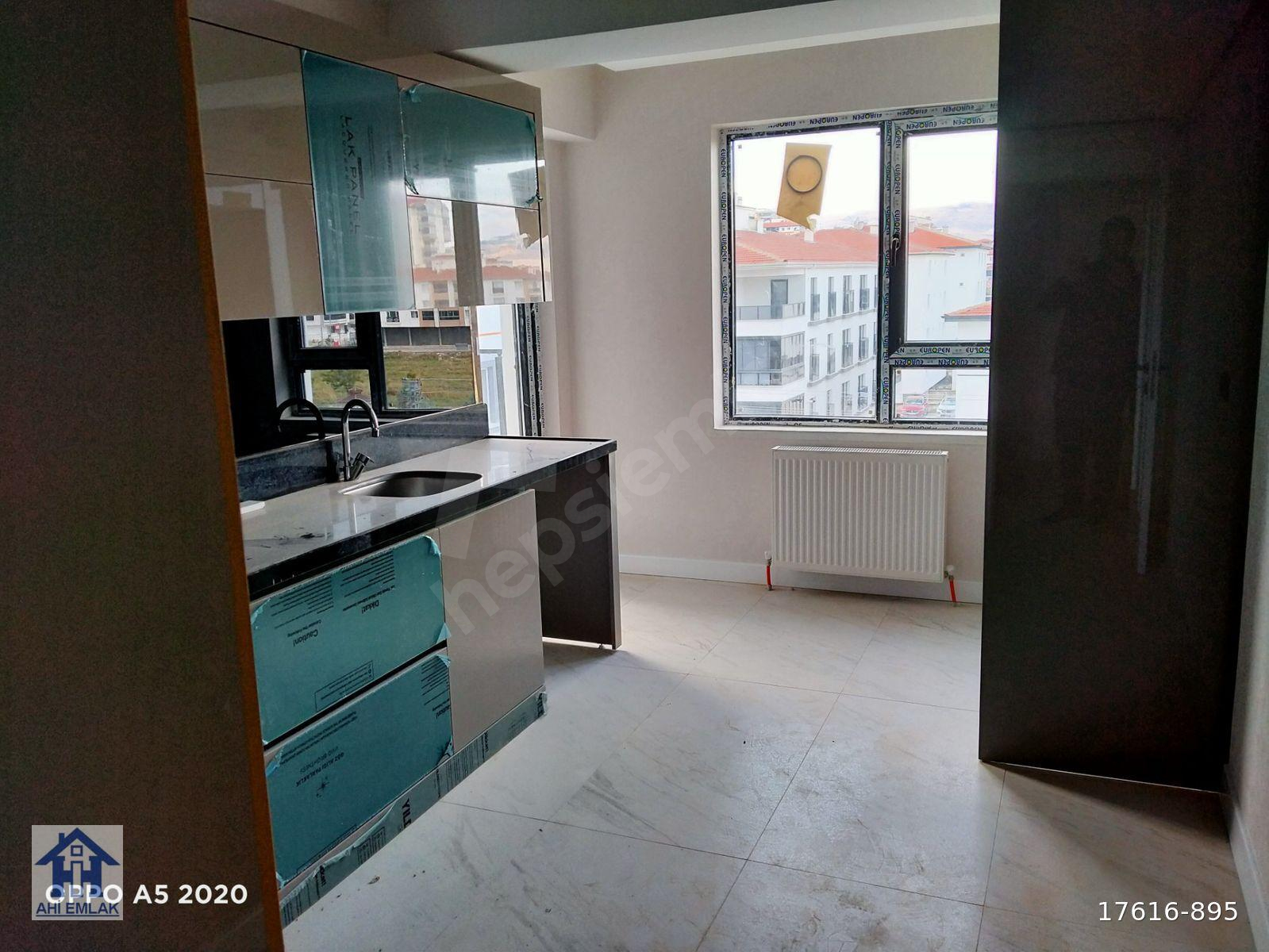 Yenikent'te iskâni alınmış full yapılı 3+1 satılık 6 800 000₺