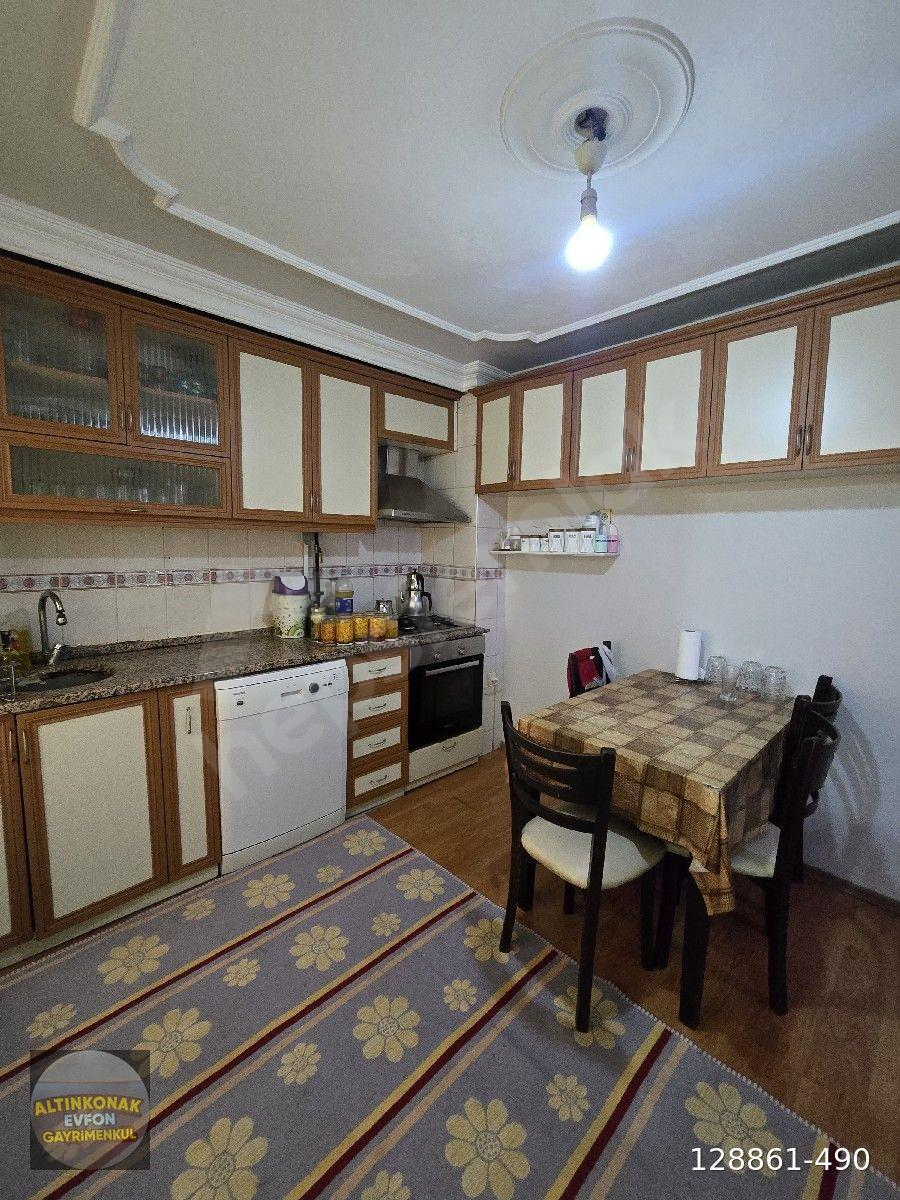 Kurtuluş Mahallesi 3+1 145 metrekare geniş Ferah daire Çarşı merkezde