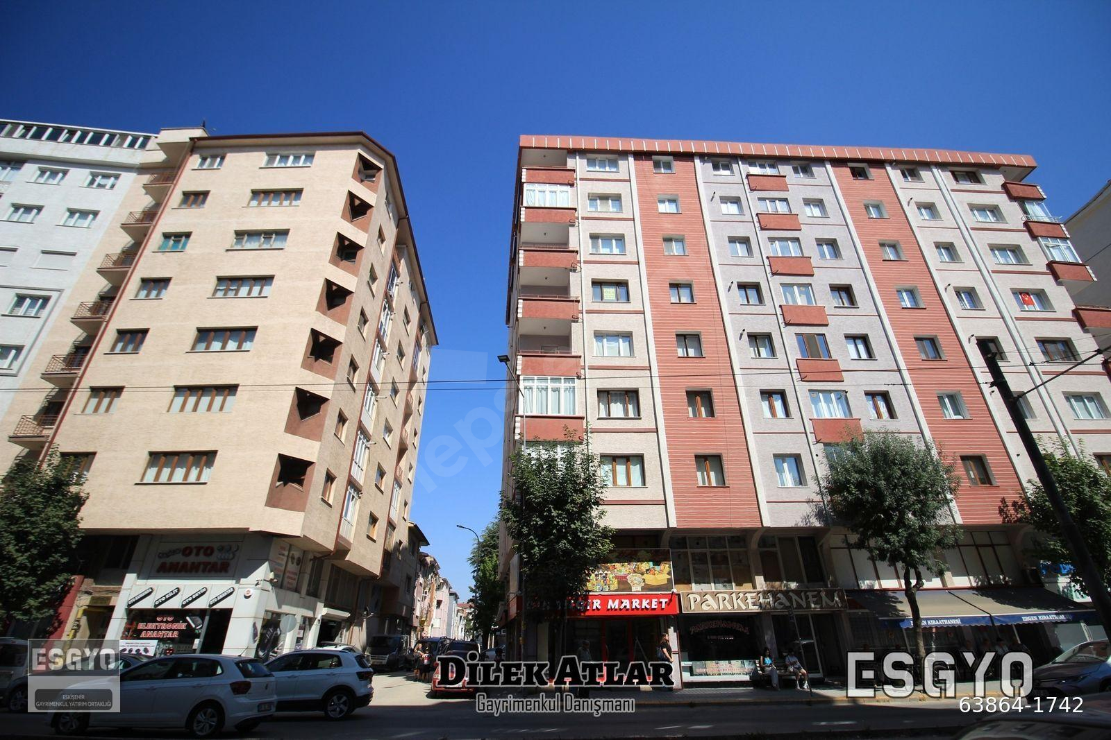 [ESGYO] DAN ATALAR CADDESİNDE 3+1 KİRALIK KÖŞE DAİRE
