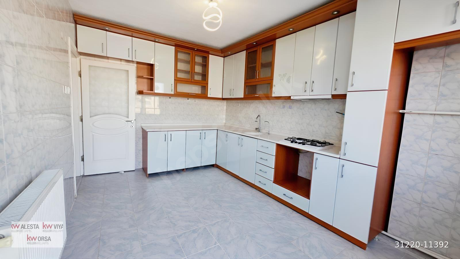 Bornova Karacaoğlan'da Tadilatlı Masrafsız Doğalgazlı 2+1