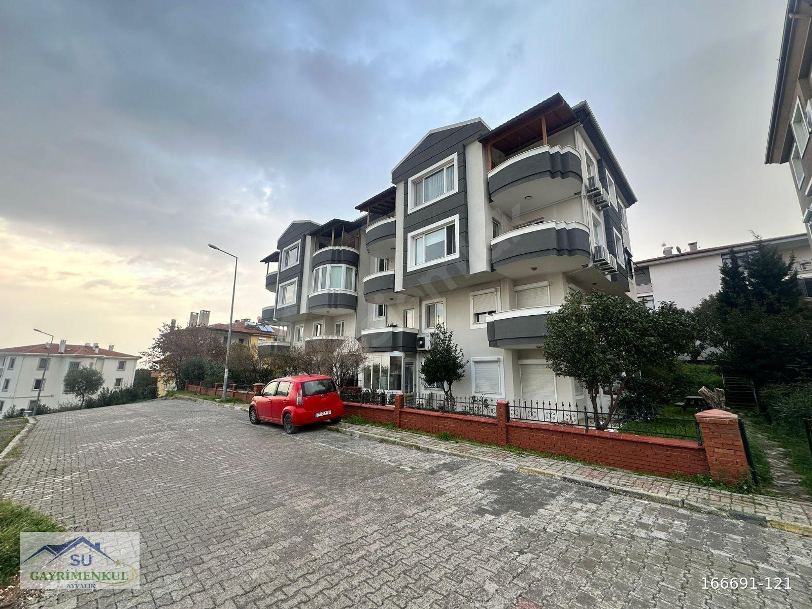 Ayvalık Su Gayrimenkul'den Ali Çetinkaya Mh. SATILIK 2+1 Daire