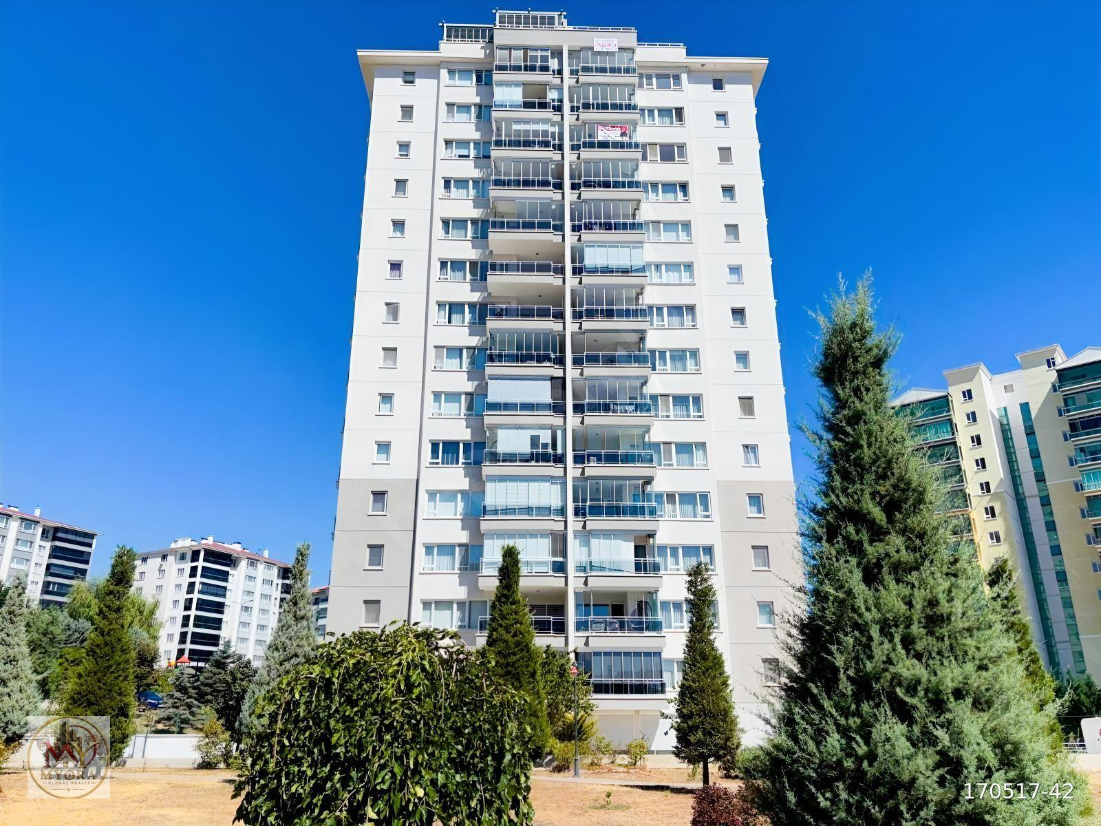 YENİ BAĞLICA LYRA EVLERİNDE SATILIK YAPILI 5+1 DUBLEKS DAİRE