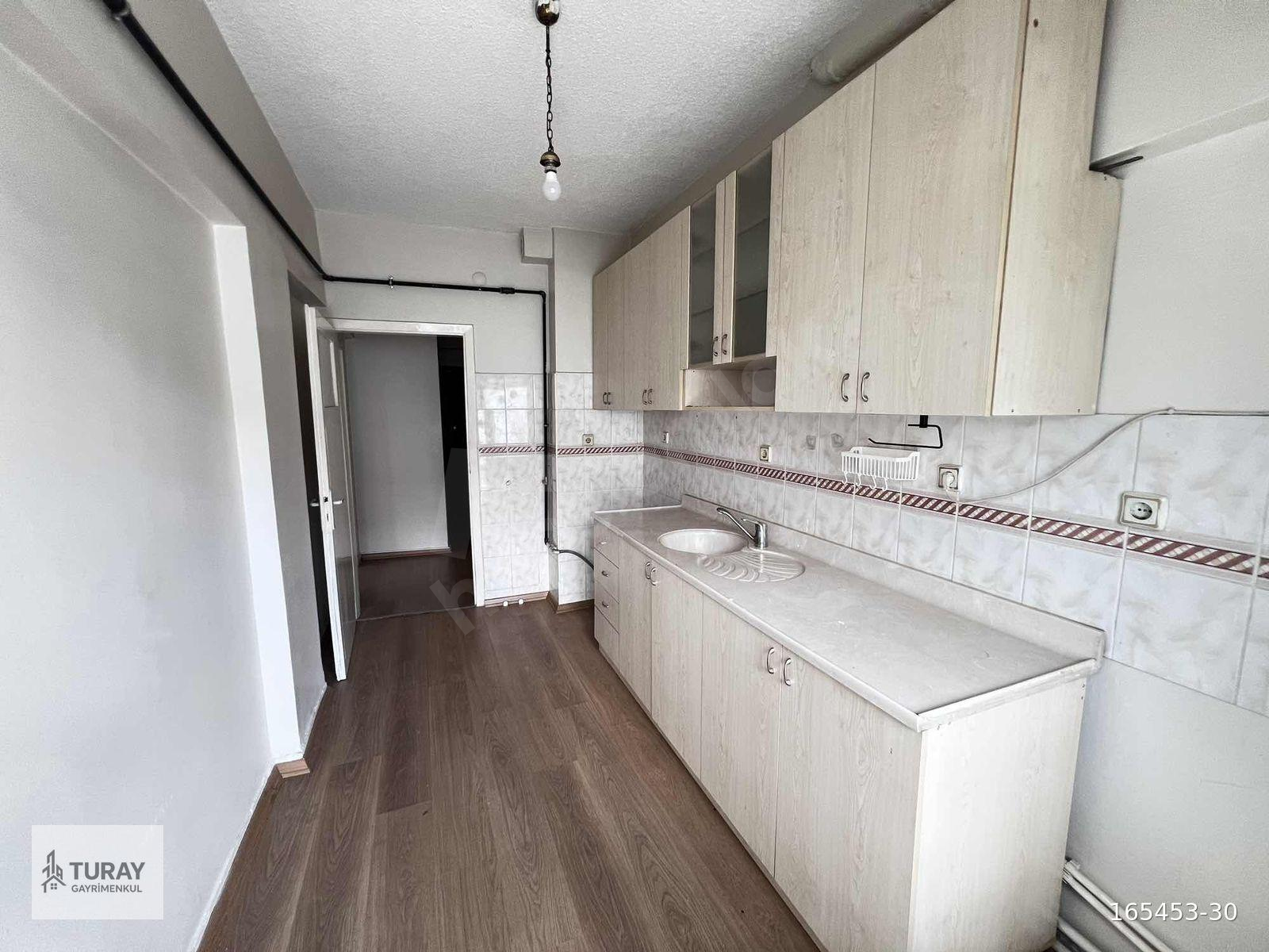 TURAY'DAN SOKULLU M.CADDE ÜZERİ 3+1 115m² KATTA ÖN CEPHE KİRALIK