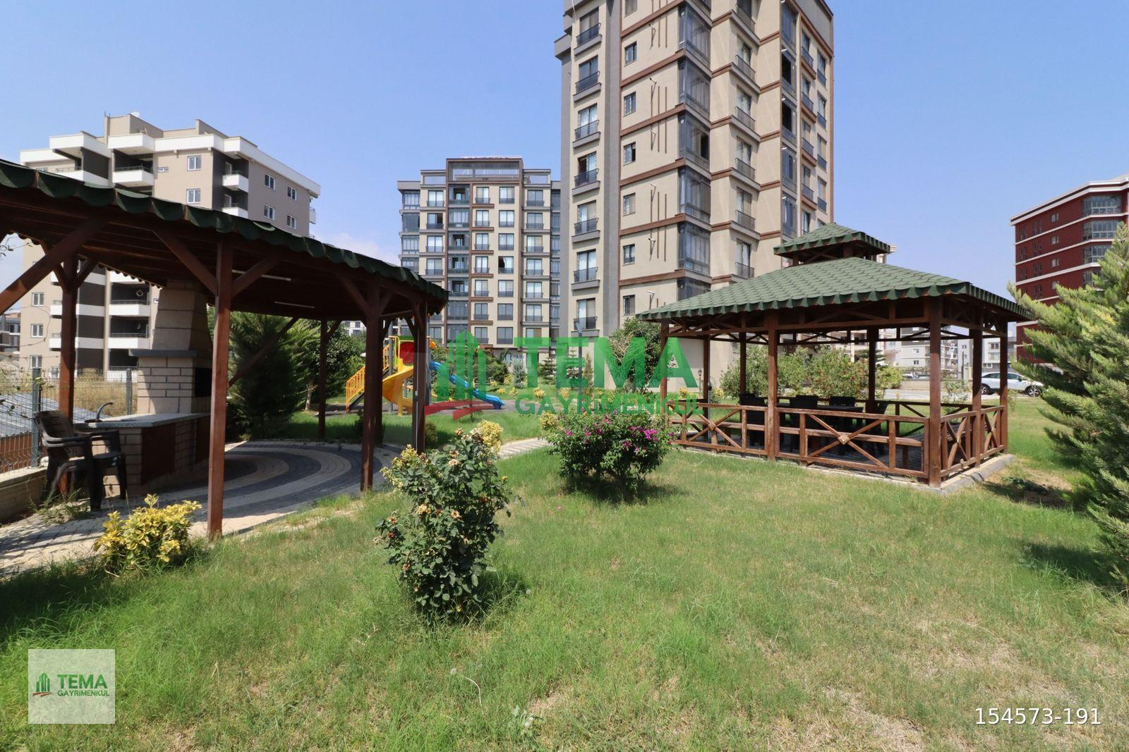 TEMA'dan HAVUZLU MODERN PROJEDE AYRI MUTFAKLI YENİ TARZ 3+1