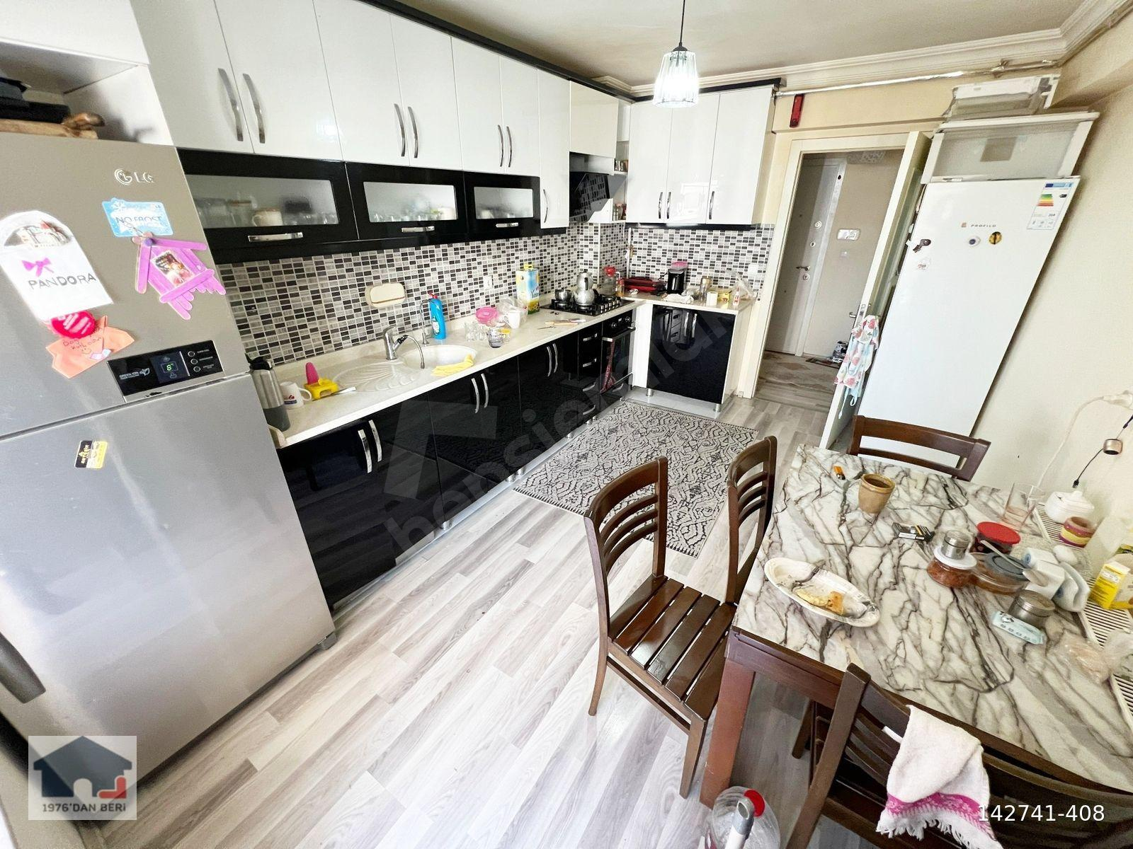MURADİYE CAMİ YAKINI KÖK TAPU ASANSÖRLÜ ARA KAT 4+1 LÜX DAİRE