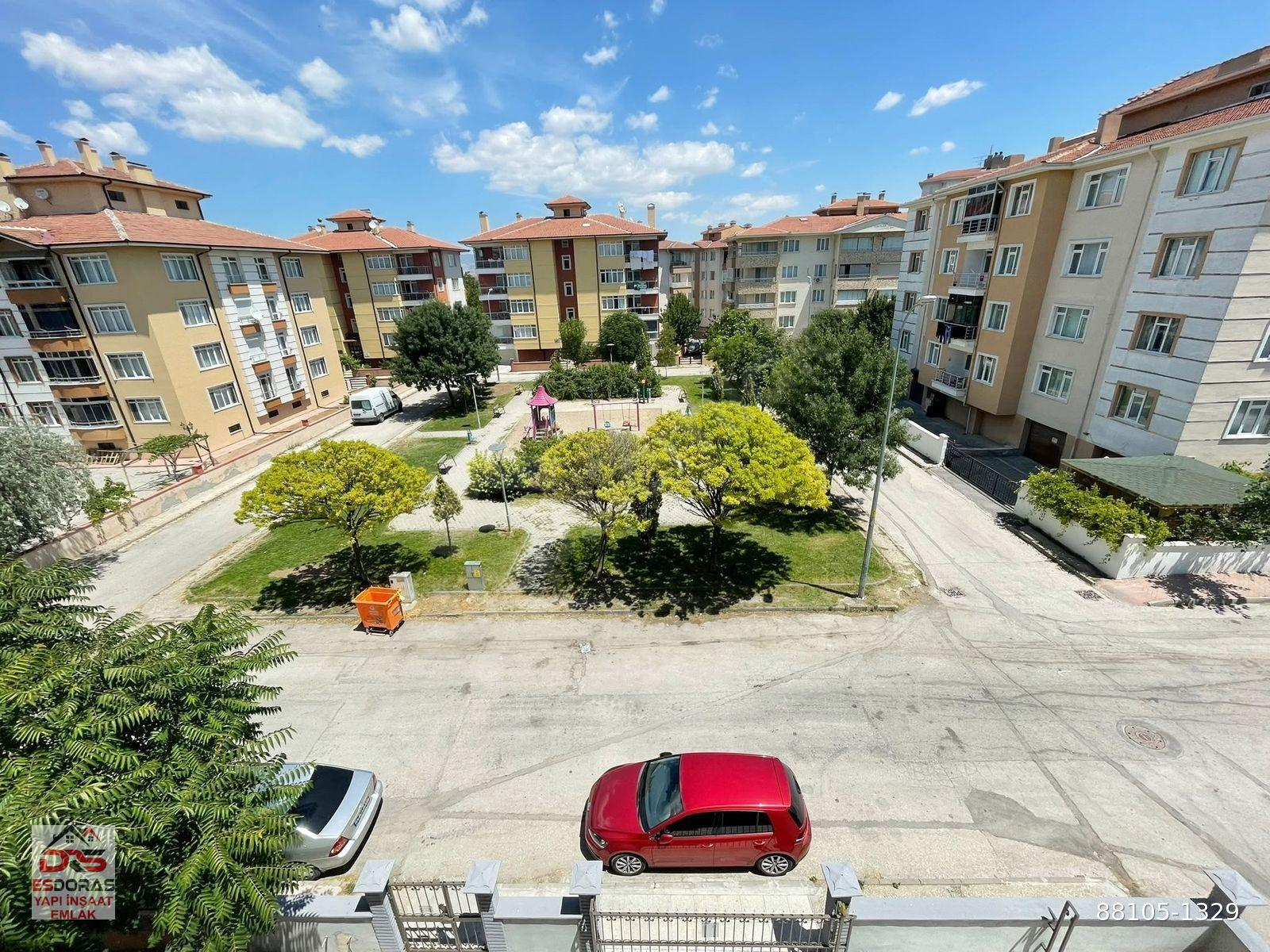ESDORAS'dan Emek Mah Ertaş Caddesi Yakını Park Manzaralı 3+1