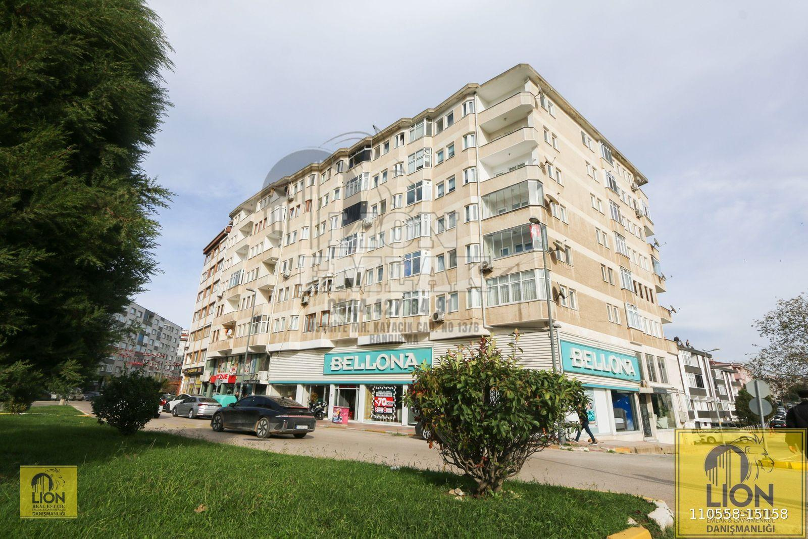LION EMLAK'TAN ORDU CADDESİ ÜZERİNDE,ARAKAT,BALKONLU SATILIK 2+1 DAİRE