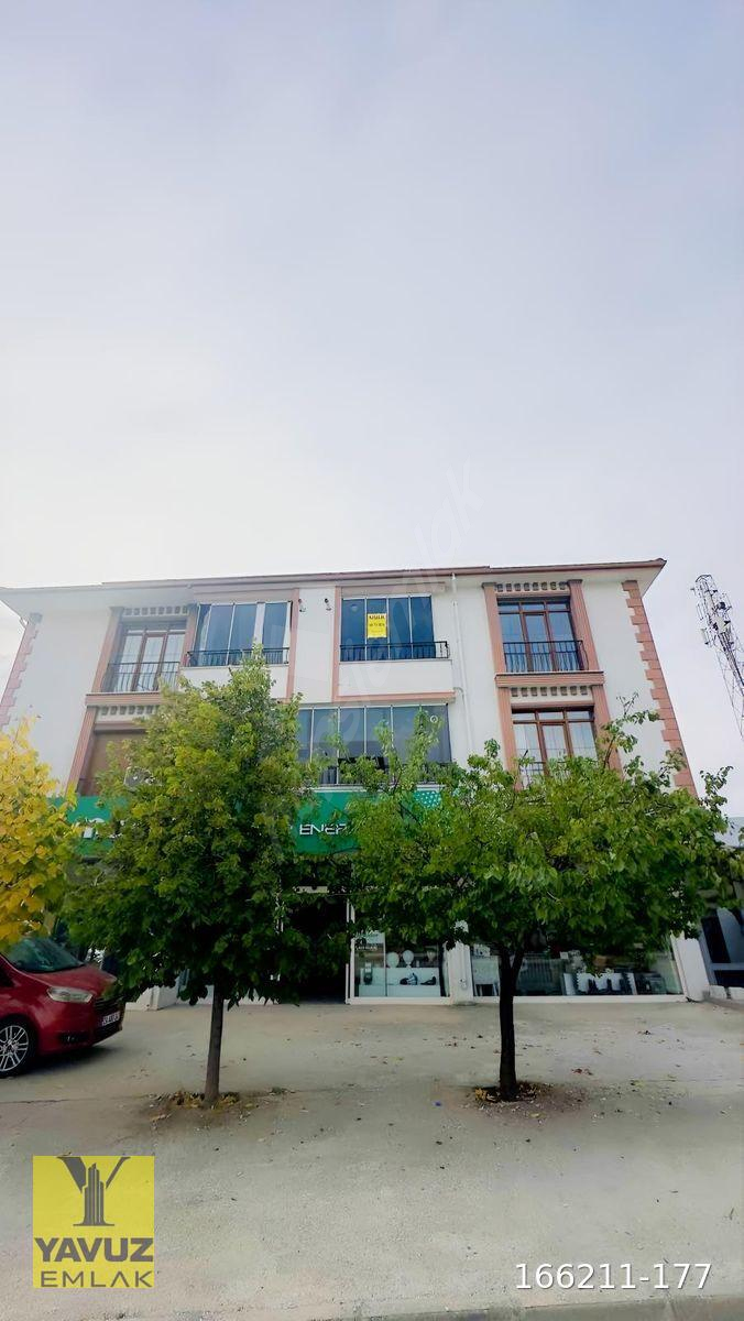 YAVUZ EMLAKTAN MERKEZE VE HASTANEYE YÜRÜME MESAFESİNDE 3+1