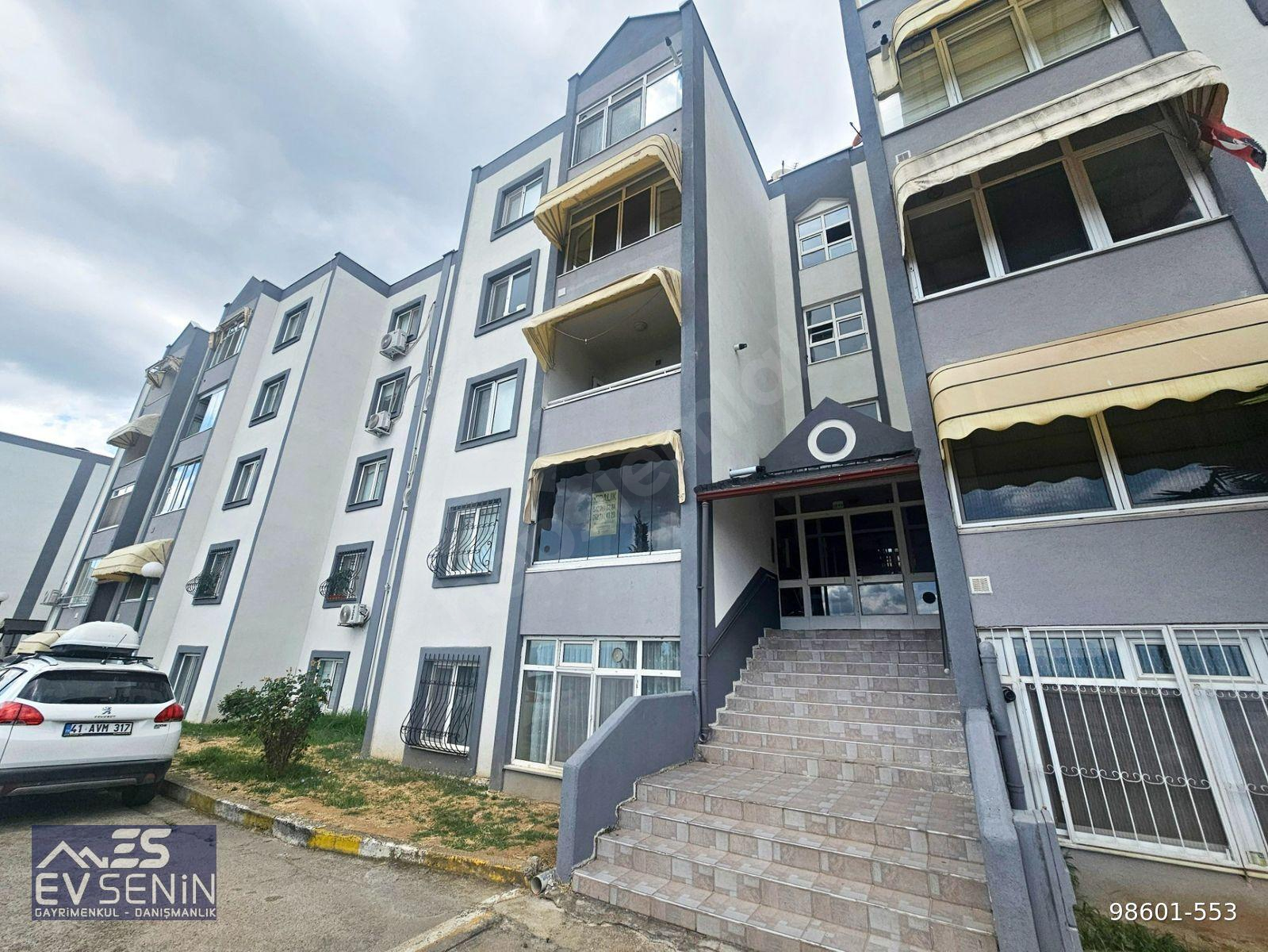 İZMİT ALİKAHYA YUVAM AKARCA 3+1 FULL EŞYALI KİRALIK 110 M2 DAİRE