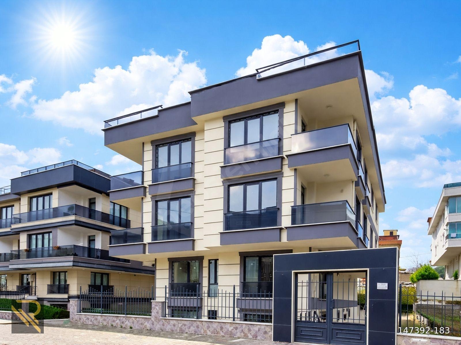 [ RAVEL YAPI ] BEYLİKDÜZÜ'NDE KISA KAT - YENİ - 3+1 ARAKAT DAİRE