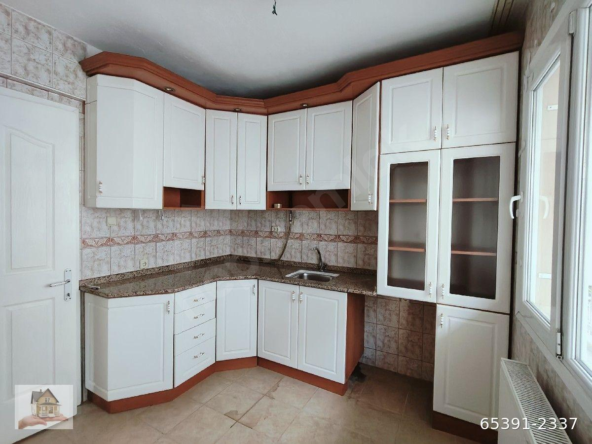 HALİL EMLAK'TAN DOĞALGAZLI TERTEMİZ ARAKAT 3+1 110 M2 25.000 TL