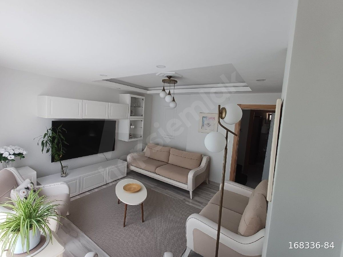 CEKADAN SATILIK ŞİRİNEVLER'DE ÇİFT ÇEPHE 2+1 YENİ LÜKS DAİRE