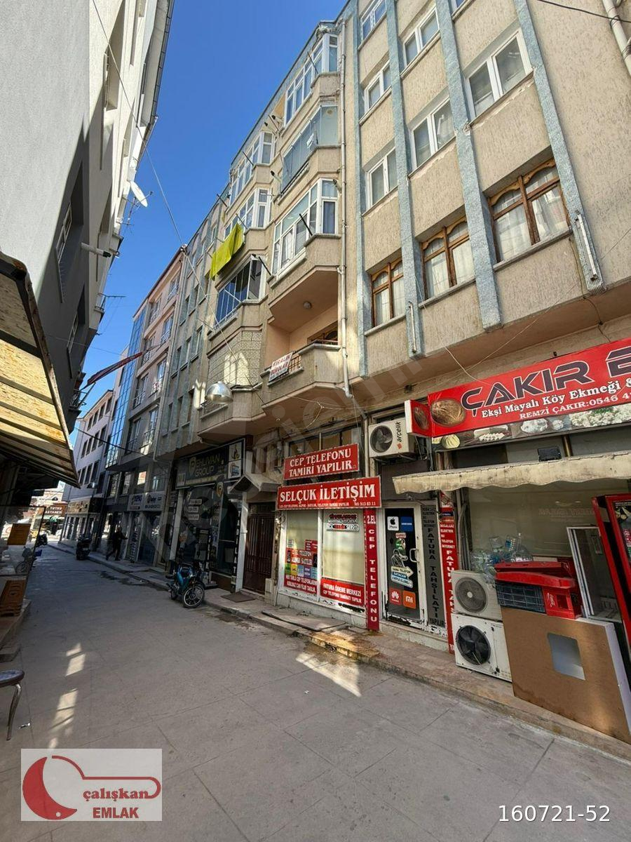 ÇALIŞKAN EMLAK'TAN SATILIK İŞ BANKASI ARASI 2+1 3. KAT DAİRE